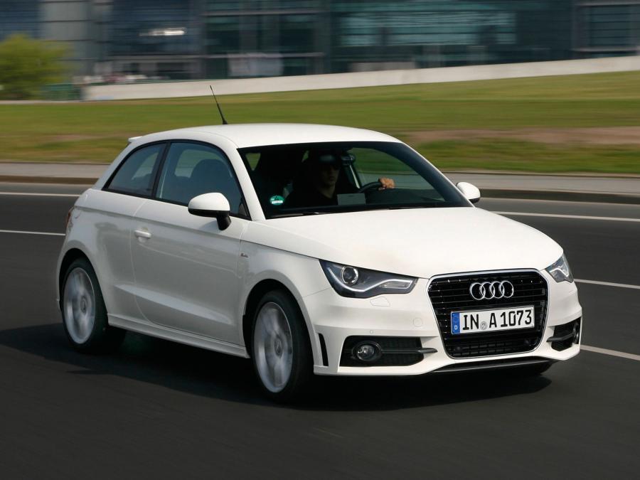  Audi A1 TDI S-Line (8X) 2010 года  (фото 1 из 6)